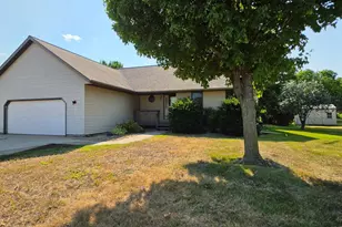 735 10th Ave S, Waite Park, MN 56387 - Photo 1