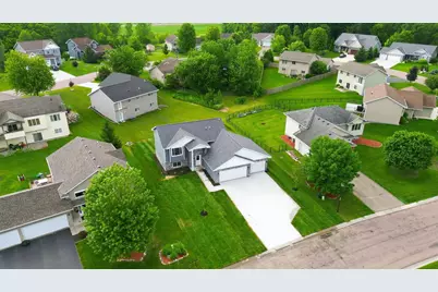 404 Westgate Drive, Winsted, MN 55395 - Photo 33