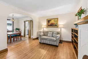 1589 Hollywood Ct, Falcon Heights, MN 55108 - Photo 7