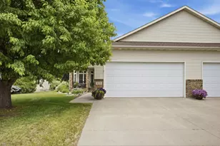 424 44th Ave S, Moorhead, MN 56560 - Photo 1