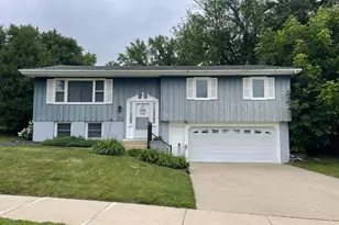709 26th St NW, Rochester, MN 55901 - Photo 1