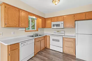631 Stewart Ct, Mora, MN 55051 - Photo 9