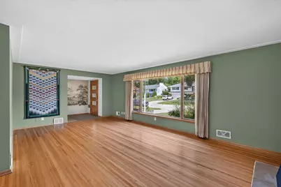 5133 Meadow Ridge, Edina, MN 55439 - Photo 5