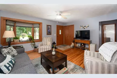 318 W Livermore Street, Saint Peter, MN 56082 - Photo 3