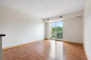 2900 University Ave SE, Minneapolis, MN 55414 - Photo 3