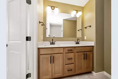 848 Woodlawn Avenue, Saint Paul, MN 55116 - Photo 17