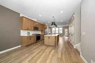 848 Woodlawn Ave, Saint Paul, MN 55116 - Photo 9
