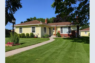 112 13th Avenue N, South Saint Paul, MN 55075 - Photo 1
