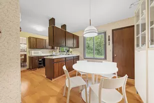 12108 Red Oak Ct S, Burnsville, MN 55337 - Photo 5