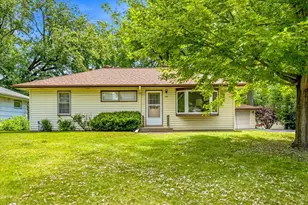 2584 Herschel St, Roseville, MN 55113 - Photo 1