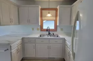 3237 Belmar Dr, Vadnais Heights, MN 55127 - Photo 7