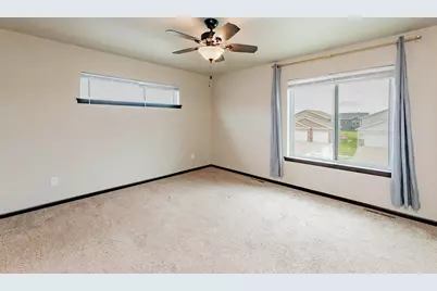 3034 38th Avenue S, Moorhead, MN 56560 - Photo 17