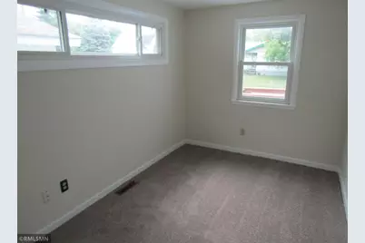 25 W 7th Street, Rush City, MN 55069 - Photo 9