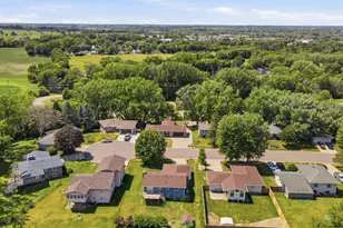 717 Colonial Cir, Faribault, MN 55021 - Photo 55