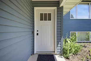 717 Colonial Cir, Faribault, MN 55021 - Photo 3