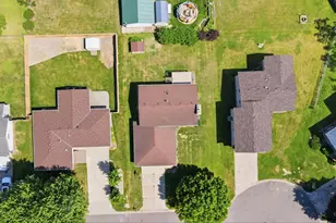 717 Colonial Cir, Faribault, MN 55021 - Photo 59