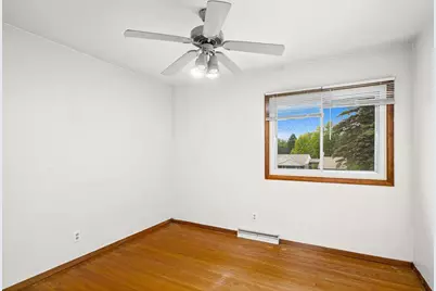 126 E Niagara Street, Duluth, MN 55811 - Photo 15