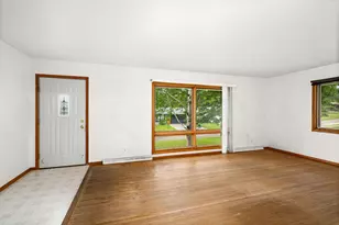 126 E Niagara St, Duluth, MN 55811 - Photo 3