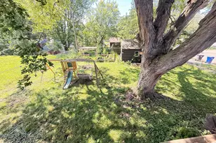 2022 Hyacinth Ave E, Saint Paul, MN 55119 - Photo 9