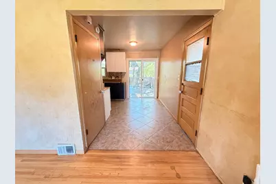 2022 Hyacinth Avenue E, Saint Paul, MN 55119 - Photo 23