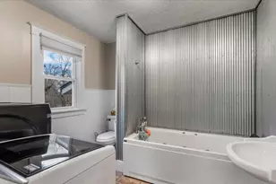219 Main St N, New London, MN 56273 - Photo 31