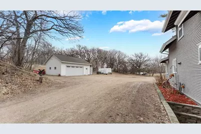 219 Main Street N, New London, MN 56273 - Photo 13