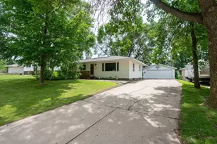 2813 12th Ave NW, Willmar, MN 56201 - Photo 5