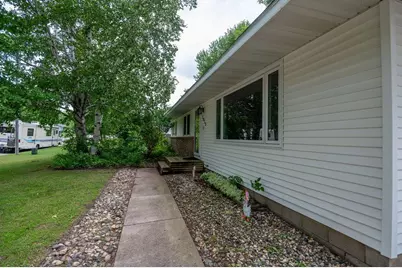 2813 12 Avenue NW, Willmar, MN 56201 - Photo 7