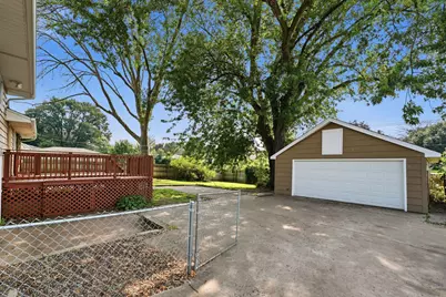 6407 Orchard Avenue N, Brooklyn Park, MN 55429 - Photo 45
