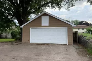 6407 Orchard Ave N, Brooklyn Park, MN 55429 - Photo 3