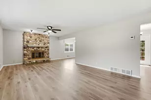6407 Orchard Ave N, Brooklyn Park, MN 55429 - Photo 5