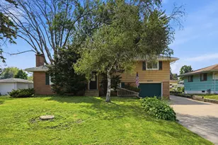6407 Orchard Ave N, Brooklyn Park, MN 55429 - Photo 3