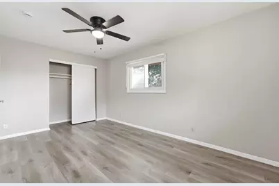 6407 Orchard Avenue N, Brooklyn Park, MN 55429 - Photo 27
