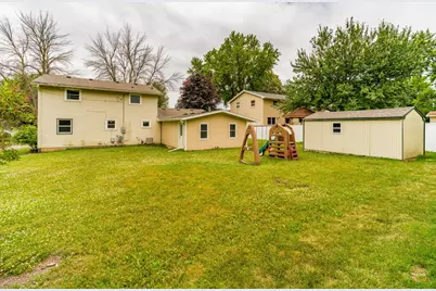 1402 Southview Lane, Albert Lea, MN 56007 - Photo 5
