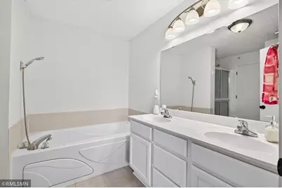14086 Burgundy Way #1704, Rosemount, MN 55068 - Photo 21