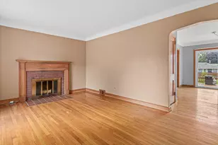 1639 Chamber St, Saint Paul, MN 55106 - Photo 3