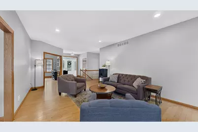2967 Darcy Drive NE, Rochester, MN 55906 - Photo 9