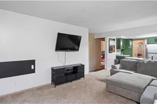 1880 Furness St, Maplewood, MN 55109 - Photo 9