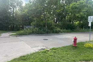 4558 Vincent Ave N, Minneapolis, MN 55412 - Photo 21