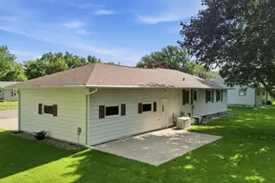 16 Minnesota Ave W, Minnesota Lake, MN 56068 - Photo 33