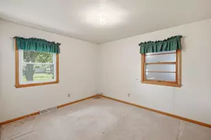 16 Minnesota Ave W, Minnesota Lake, MN 56068 - Photo 9