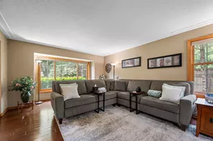 12500 Dorchester Trail, Apple Valley, MN 55124 - Photo 5