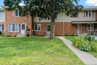 2004 Arkwright Street, Maplewood, MN 55117 - Photo 3