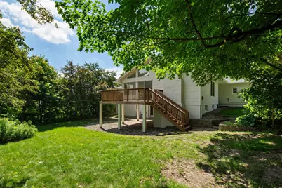 8930 N Minnehaha Circle, Saint Louis Park, MN 55426 - Photo 25