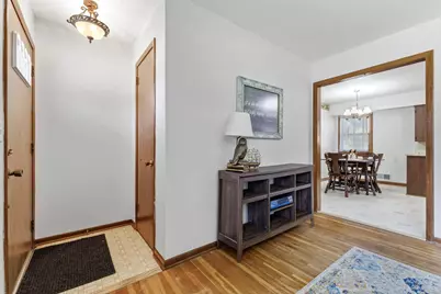 5801 Orchard Avenue N, Crystal, MN 55429 - Photo 3
