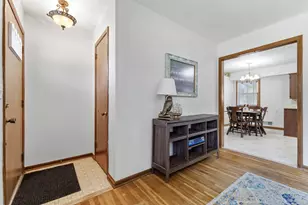 5801 Orchard Ave N, Crystal, MN 55429 - Photo 3