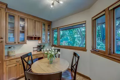 690 Linwood Avenue, Saint Paul, MN 55105 - Photo 11