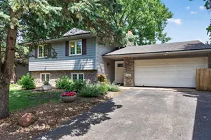 10332 102nd Pl N, Maple Grove, MN 55369 - Photo 3