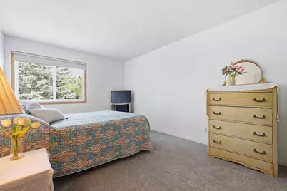 122 Demont Avenue E #370, Little Canada, MN 55117 - Photo 5