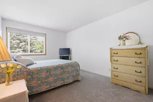 122 Demont Ave E, Little Canada, MN 55117 - Photo 5